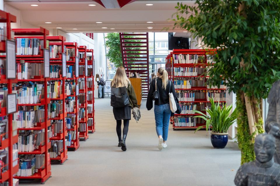 Welcome to Aalborg University Library - Aalborg University